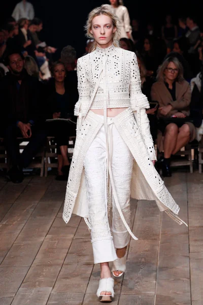 Look 21